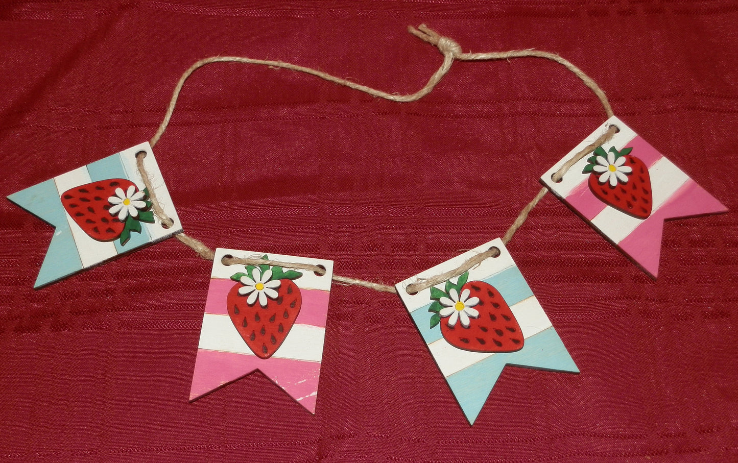 Wood Art - Strawberry Banner